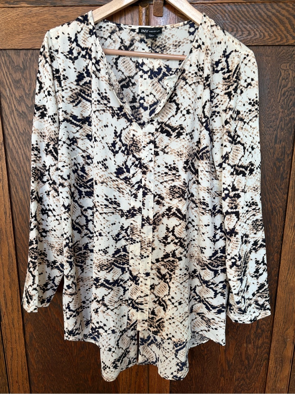 JNY Jones New York Cream Snake-Print V-Neck Blouse Tunic Large